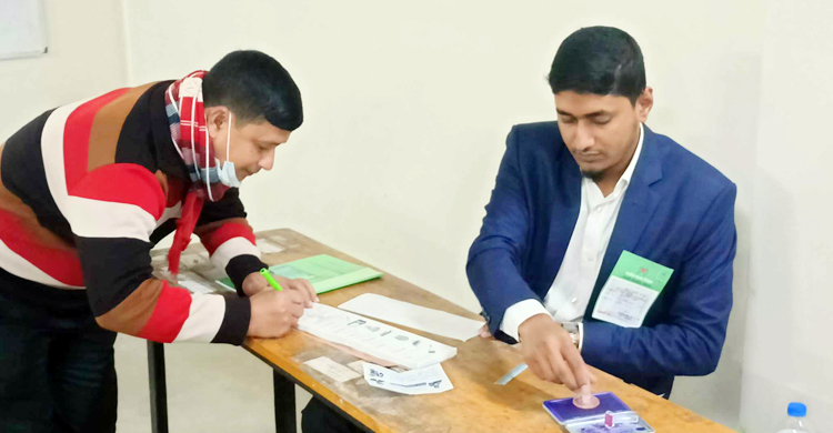 ভোটগ্রহণ শেষ, চলছে গণনা