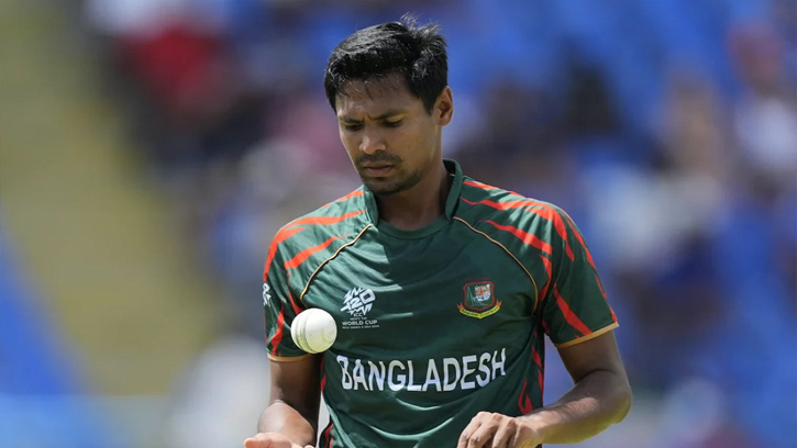আবার চোট, জাতীয় দল থেকে ছিটকে গেলেন মুস্তাফিজ