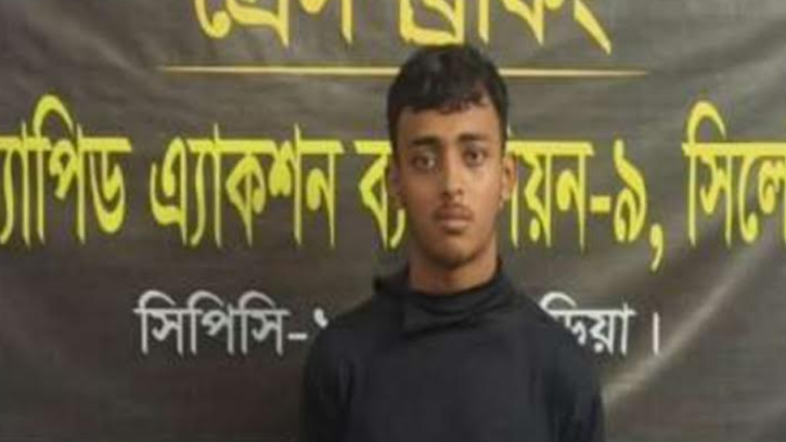 বিজয়নগরে ১৬০ বোতল ইসকফ সিরাপসহ গ্রেফতার ১