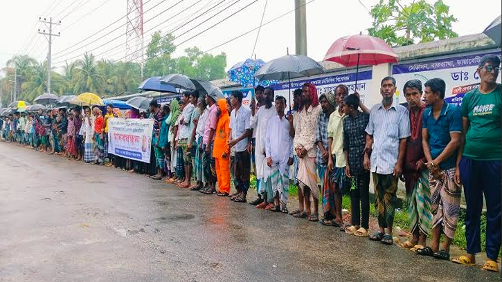 চাঁদা না পেয়ে ভূমিহীনদের চাষাবাদ বন্ধ করে দেওয়ার অভিযোগ  