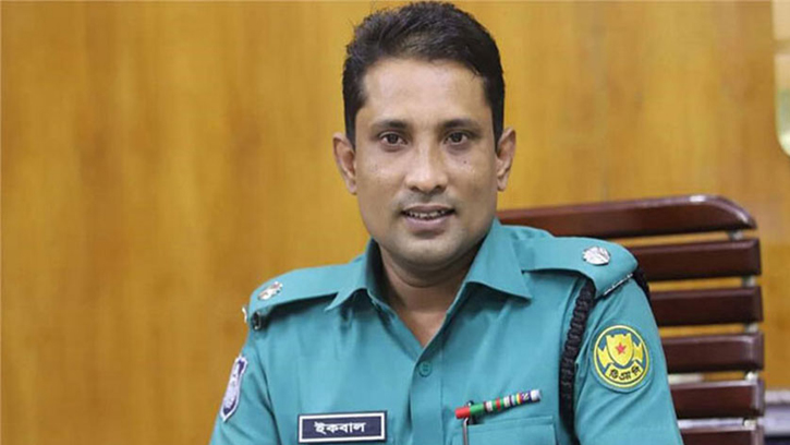 ‘গুলি করি, মরে একটা’ বলা সেই সাবেক ডিসি বরখাস্ত