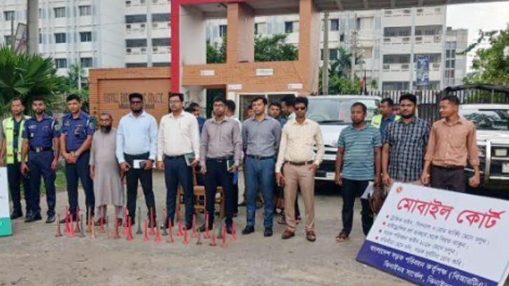 ঝিনাইদহে ভ্রাম্যমাণ আদালতের, দুই ব্যবসায়ীকে জরিমানা