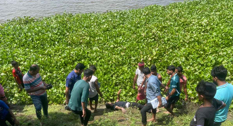 ব্রাহ্মণবাড়িয়ায়  অজ্ঞাত যুবকের গলাকাটা লাশ উদ্ধার
