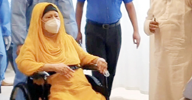 সার্বিক পরিস্থিতির খোঁজ রাখছেন খালেদা জিয়া