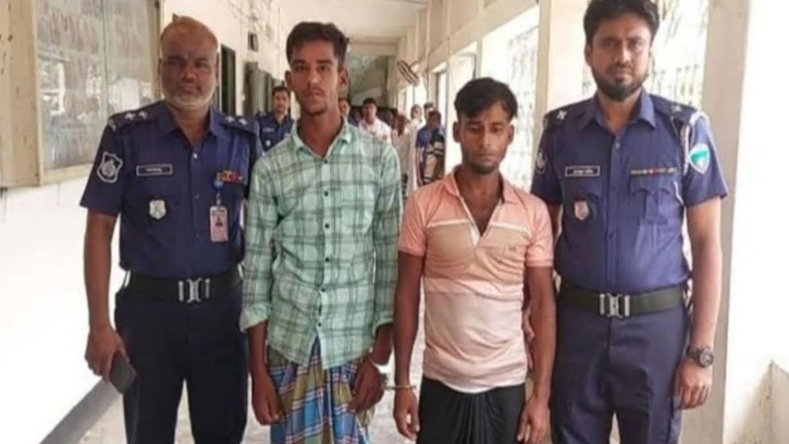 লক্ষ্মীপুরে ধর্ষণ ও ডাকাতির অভিযোগে গ্রেপ্তার-০২