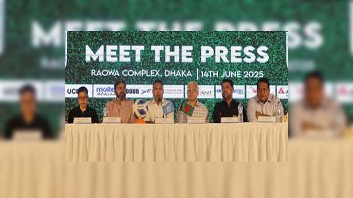 জাতীয় দলের ভরাডুবিতে কোচকে দায়ী, পদত্যাগ চান বাফুফে নেতা