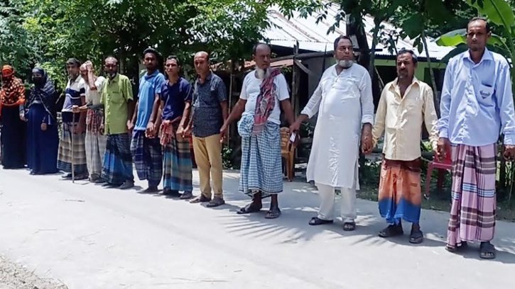 মোরেলগঞ্জে একটি চক্রের অত্যাচারে অতিষ্ঠ গ্রামবাসি