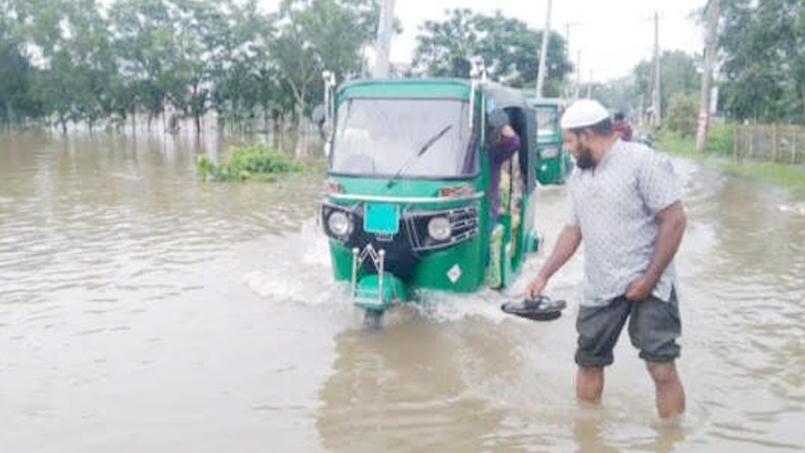 মনু নদের পানি বিপৎসীমার ৭৩ সেন্টিমিটার প্রবাহিত, পানিবন্দি ৮ হাজার 