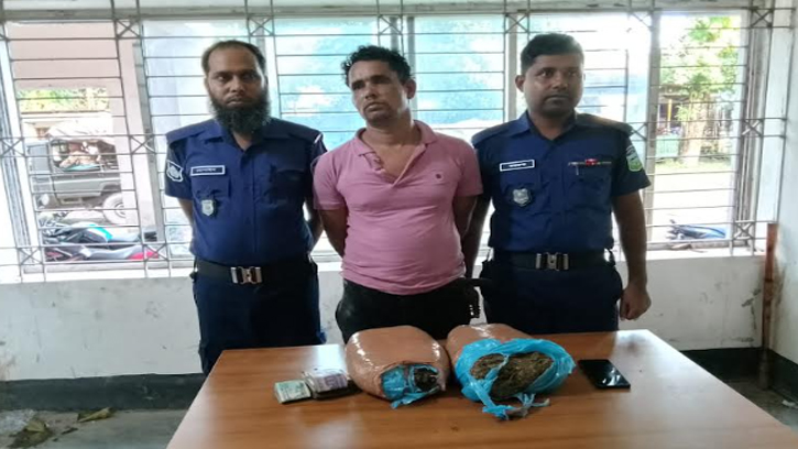গৌরীপুরে গাঁজা ও নগদ টাকা সহ মাদককারবারি গ্রেফতার