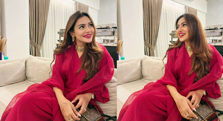 লাল পোশাকে নতুন রূপে নুসরাত ফারিয়া
