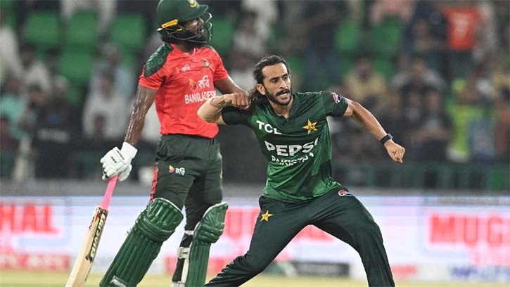 পাকিস্তানের কাছে আত্মসমর্পণ লিটনদের