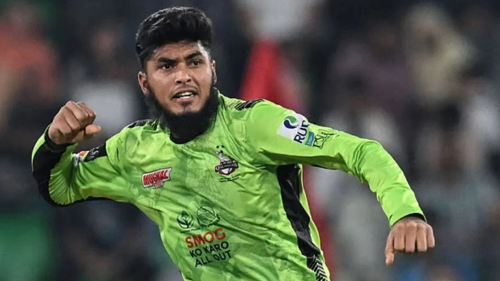 রিশাদের জাদুতে ফাইনালে লাহোর কালান্দার্স
