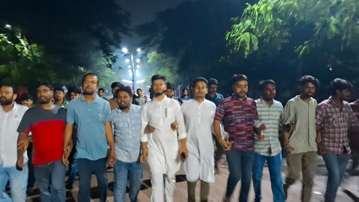 বেরোবিতে দেয়ালে দেয়ালে জয় বাংলা লেখা, জড়িতদের ধরতে ২৪ ঘণ্টার আল্টিমেটাম ছাত্রদলের 