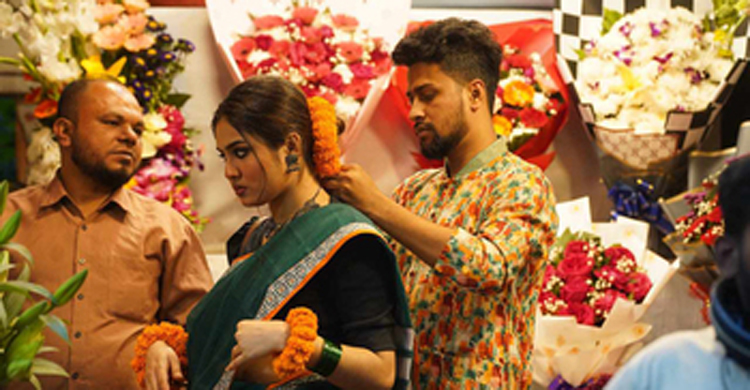 ভাষা, সুর, ছন্দ বলছে ‘বসন্ত এসে গেছে