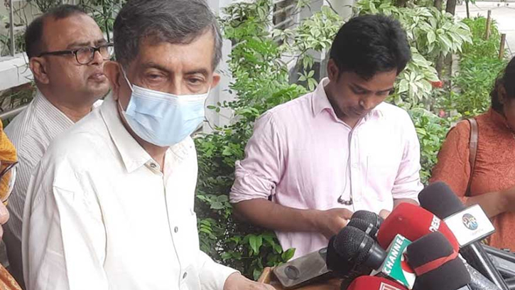 সুশৃঙ্খল পরিবেশে চলছে এইচএসসি পরীক্ষা: শিক্ষা উপদেষ্টা